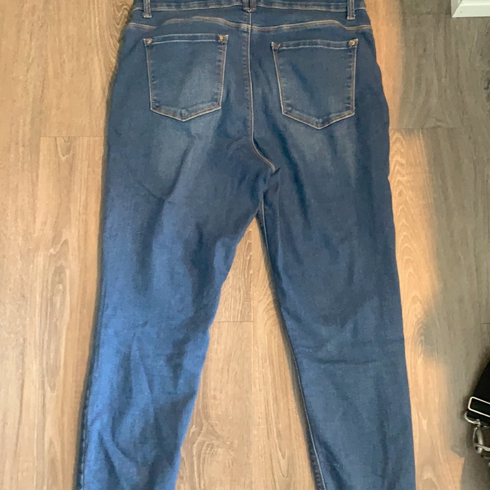 Jeans - Picture 4 of 4